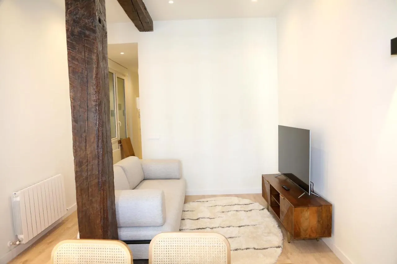 Piso Boutique Frente Al Casco Viejo De Bilbao Lägenhet